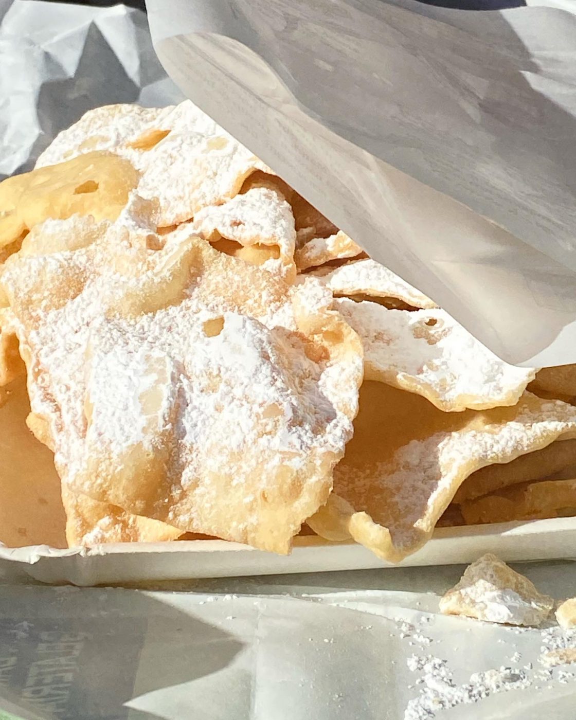 Chiacchiere Cenci bugie gale italian fried food photography aesthetics italian food traditions carnival recipe