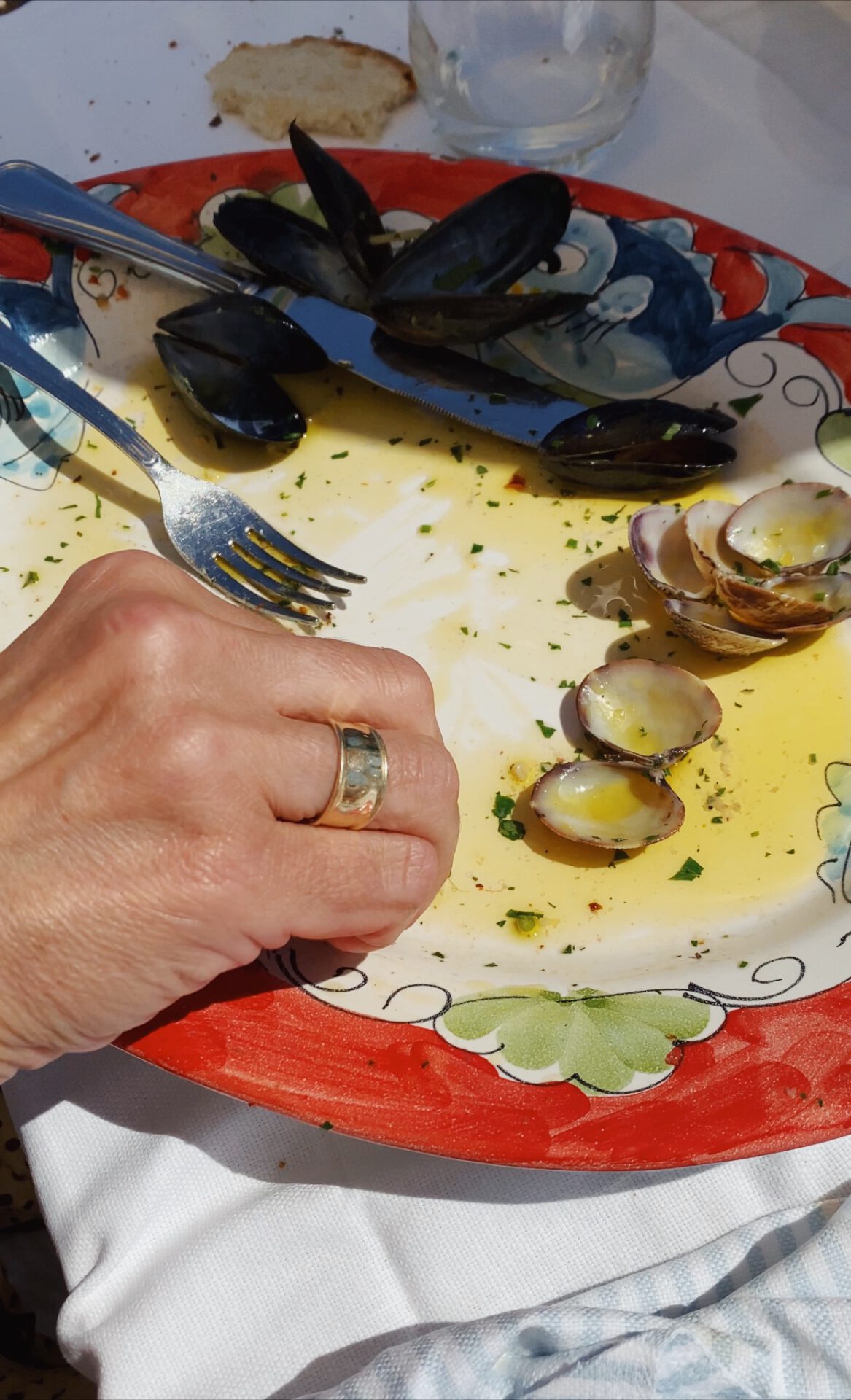 Pranzo al mare - The Roman Coast is full of great restaurants by the sea... a few of our favorites are: Isola del Pescatore ( Santa Severa), La Baia ( Fregene) and Romolo (Anzio)