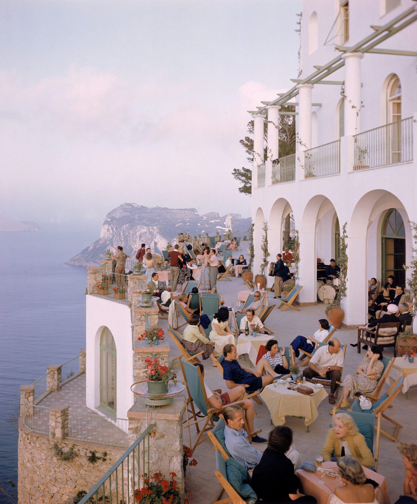 THE 5: ISLANDS WE ARE OBSESSED WITH THIS MONTH Capri Photography by Ralph Crane