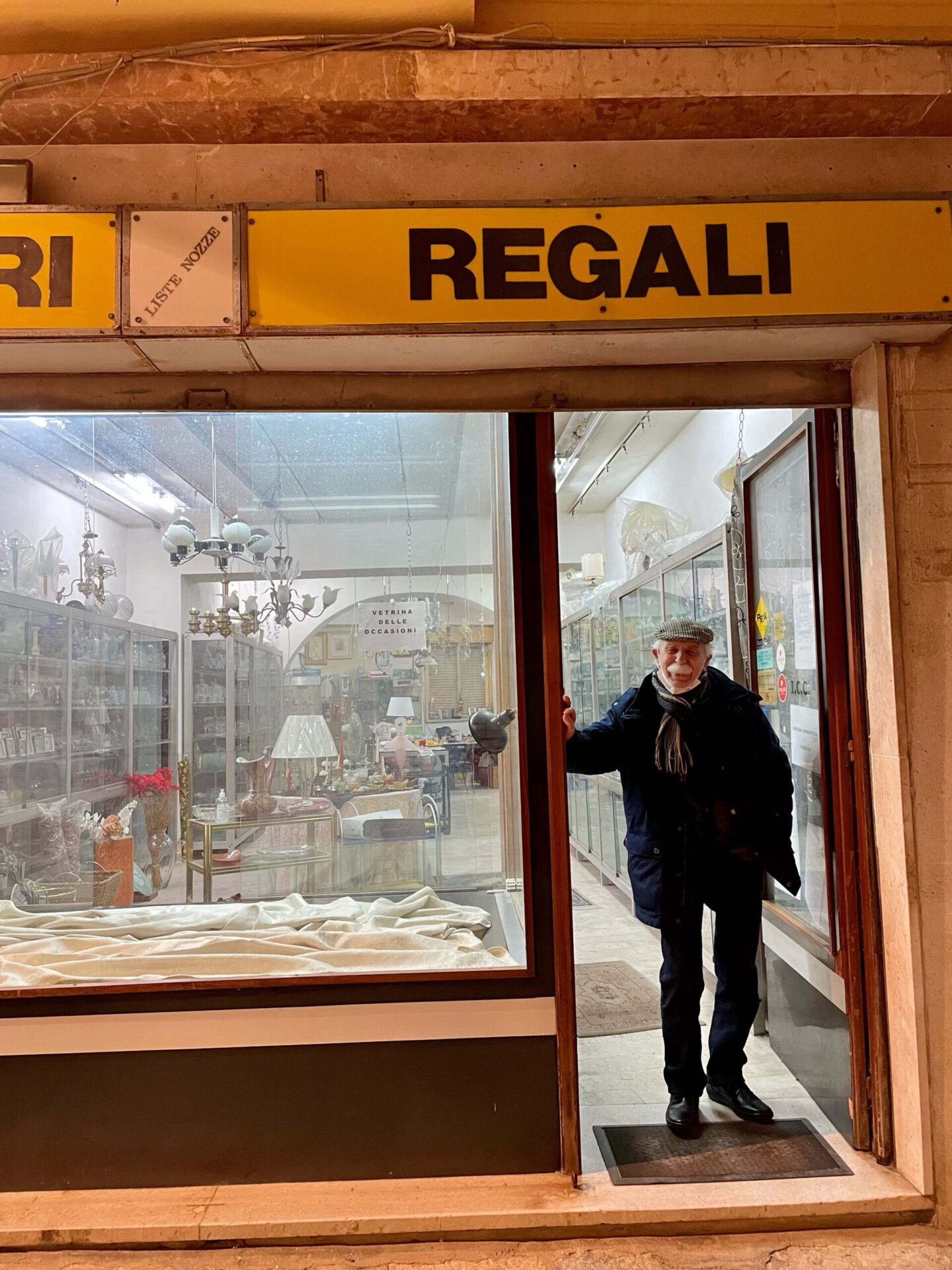 Sailing Sicily Off Season Pt.2 - Food shop