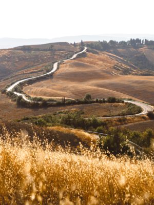 all roads lead back to italy - italian village itaaly aesthethics italian architecture countryside campagna italiana