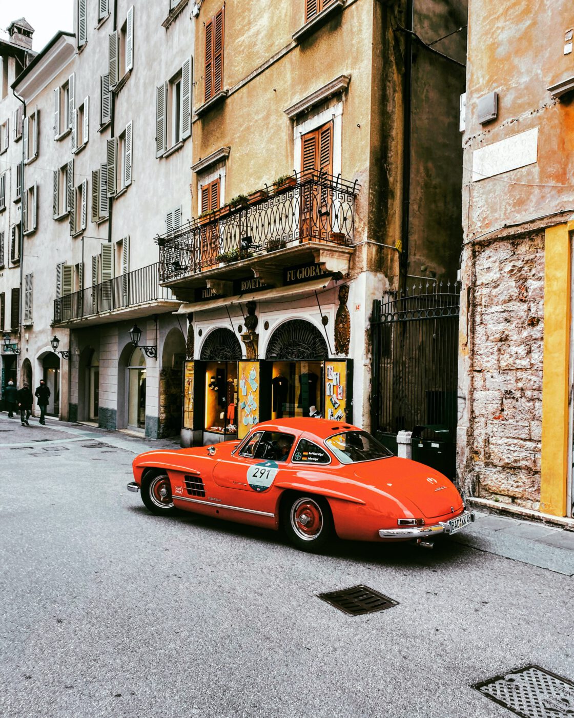 brescia capital - porsche cars italian aesthetics north italy streets