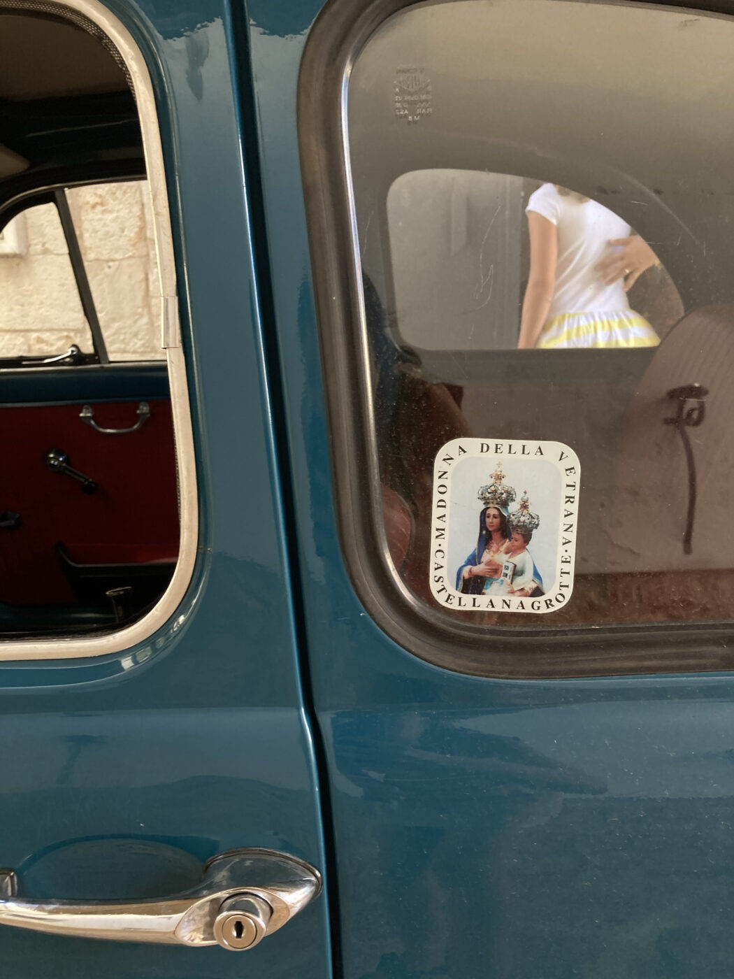 ‘’Il Paese in Festa’’: The Story of Puglian Feasts & A Traditional Focaccia Recipe traditional party festival italian town luminarie puglia puglian party 500 fiat