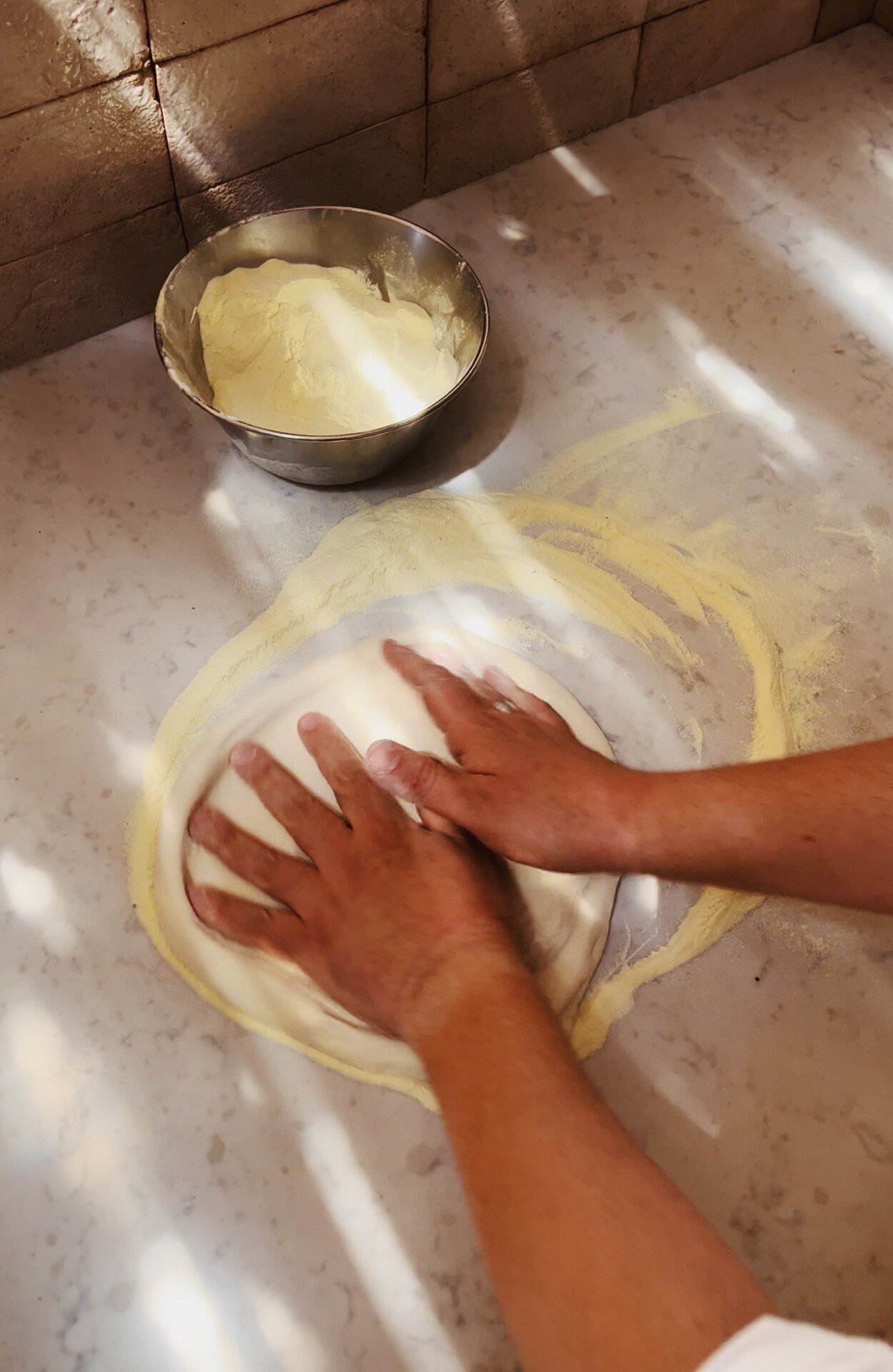 pizza making THE 5: HOW TO EAT, SPEAK AND DRIVE IN NAPLES Amalfi costiera beach holiday Italian summer dolce vita Italian sea beach campania naples napoli pizza napoletana neapolitan pizza mozzarella pomodoro basilico tomato italian food photography