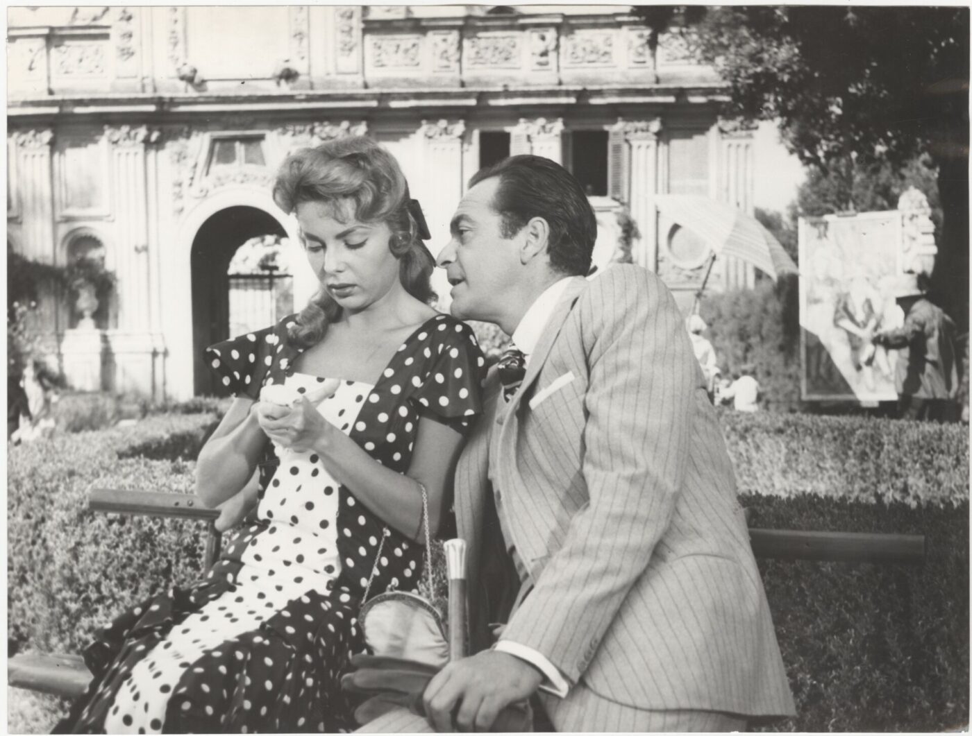 Abbe Lane and Andrea Checchi in a scene from the film Parola di ladro