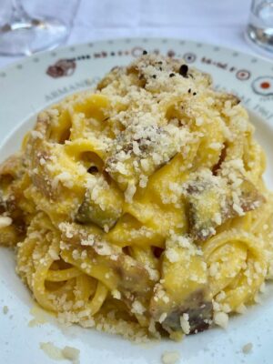 a plate of spaghetti alla gricia from armando al pantheon