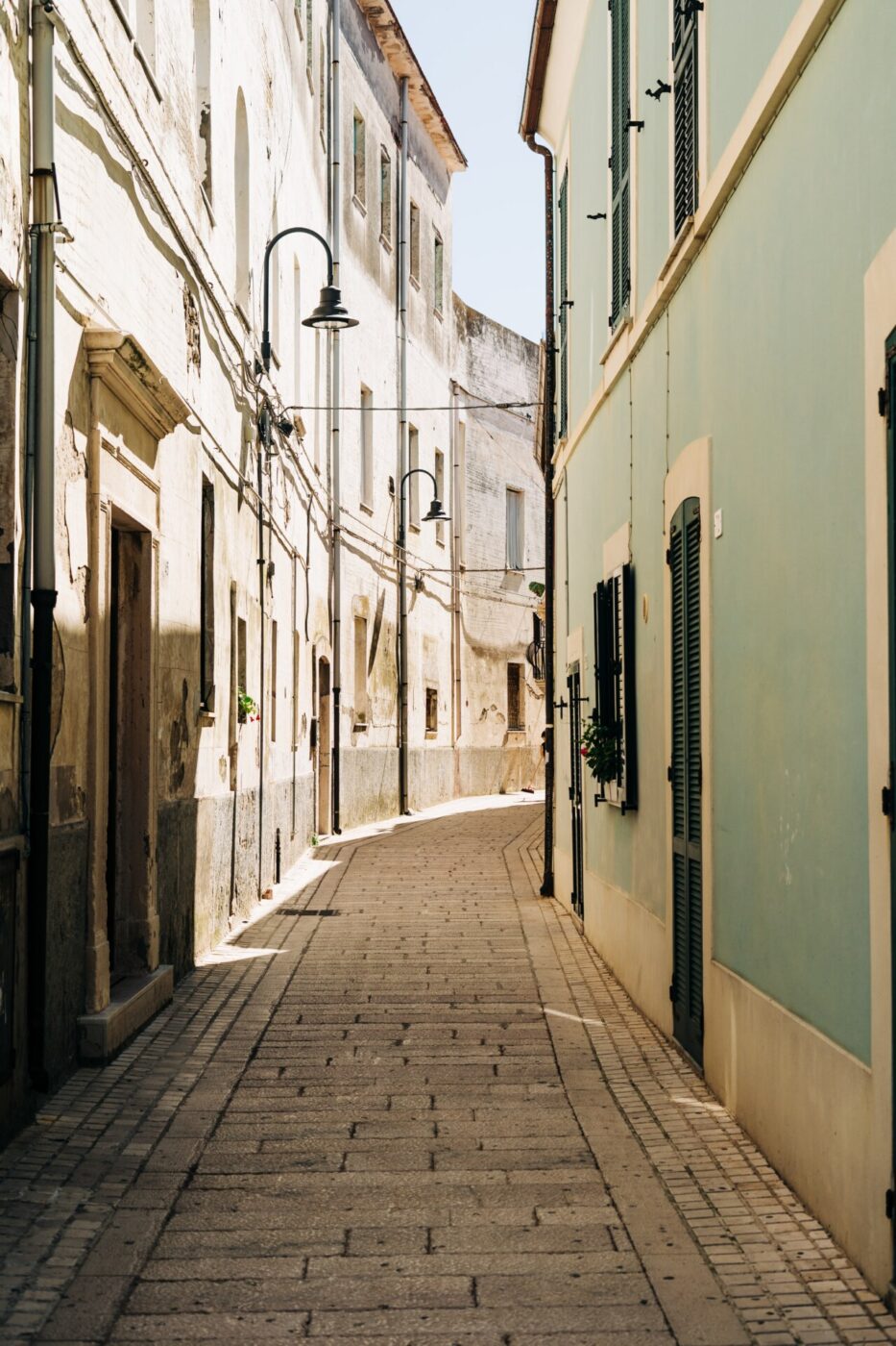 an image of a street in Molise barely lit