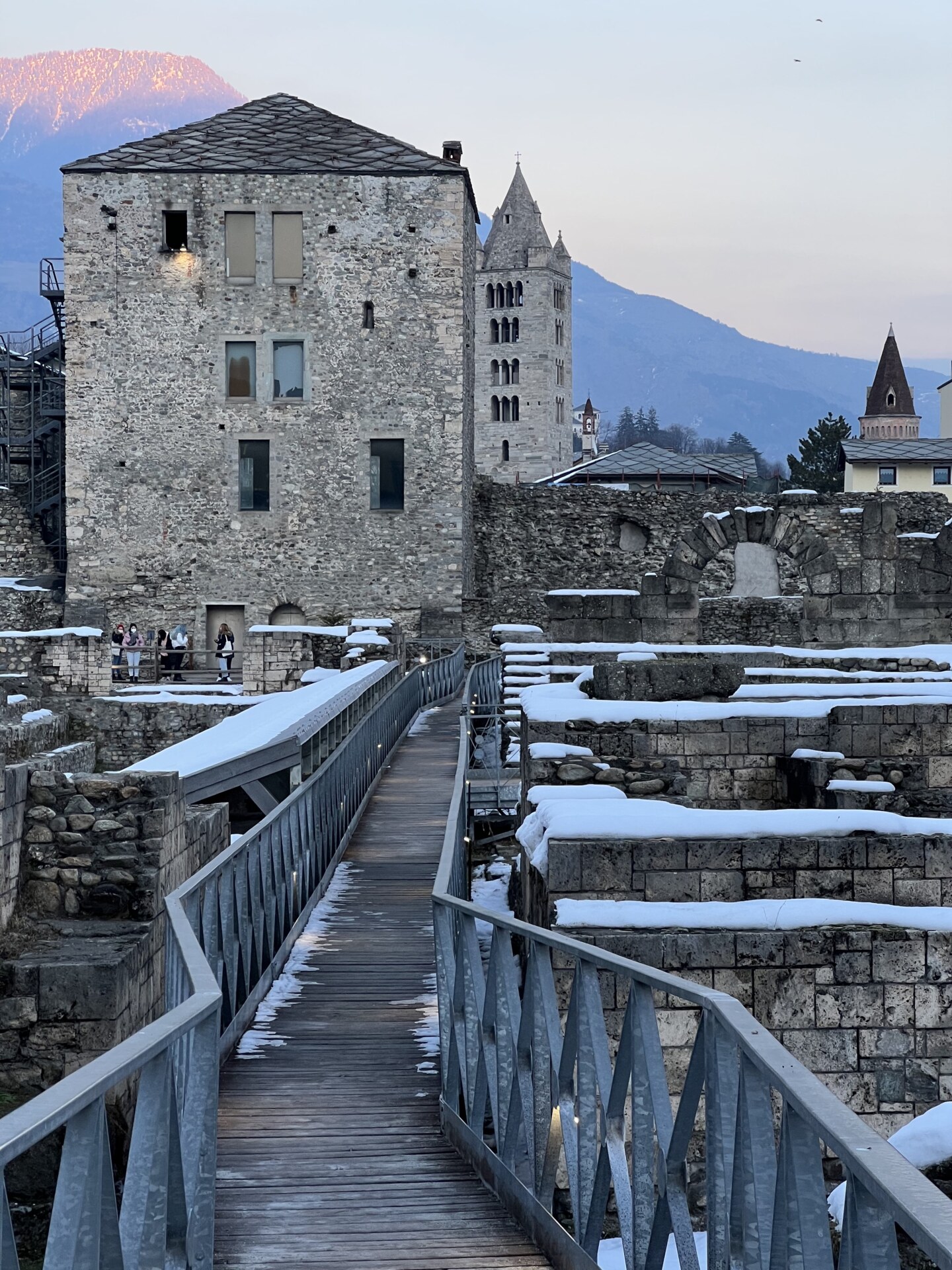 an image of valley d'aosta at sunset