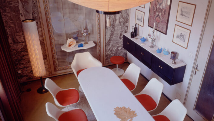 an eclectic table at Casa Mollino