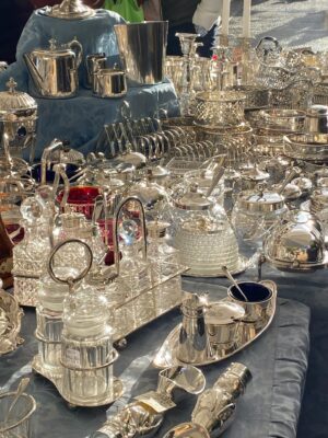 a lot of glass and silver products at the Vintage Market Tuscany