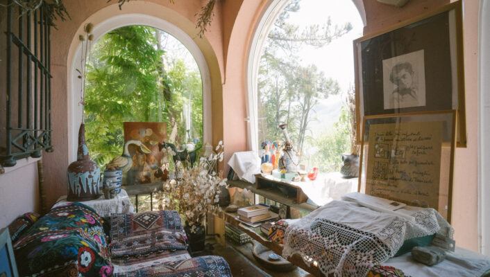a cramped outdoor area in Tonino Guerras house