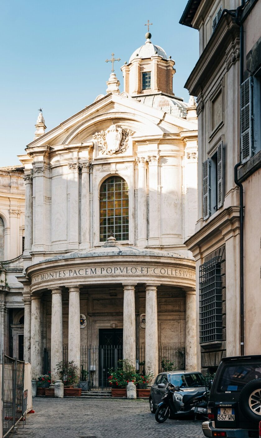 the grand entrance to the circular Tempietto Del Bramante 