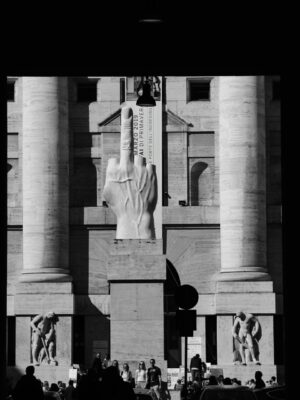 Il Dito in PIazza D'Affari