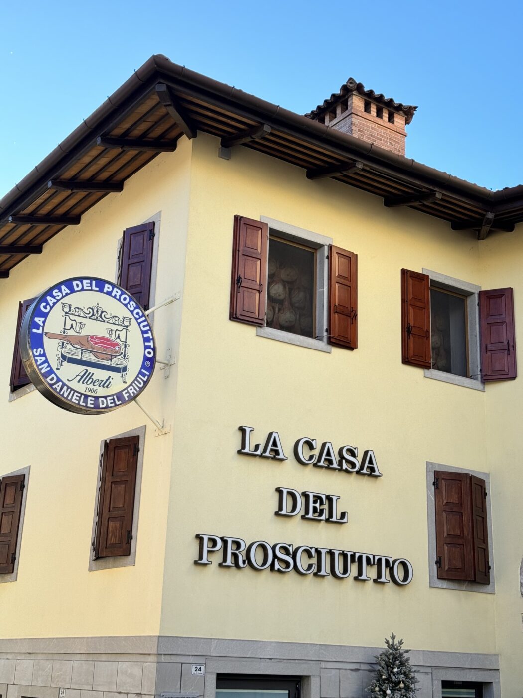 The official Casa del Prosciutto in San Daniele