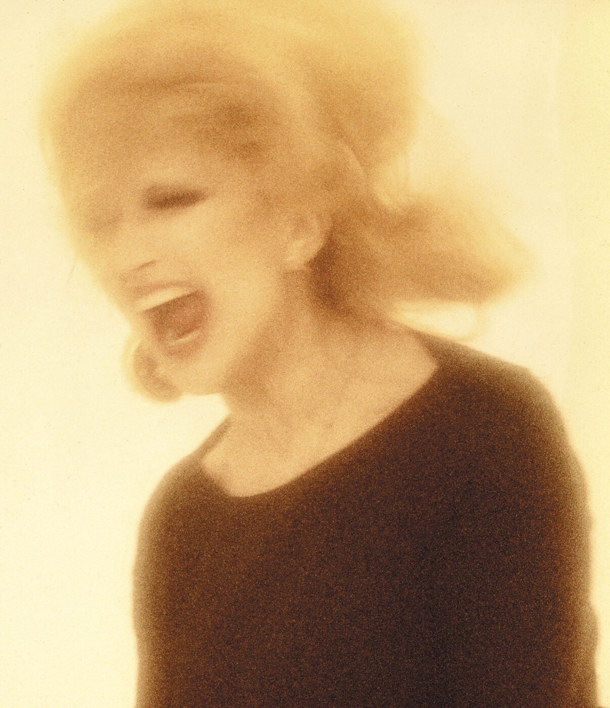 Mina in 1975, shot by Mauro Balletti